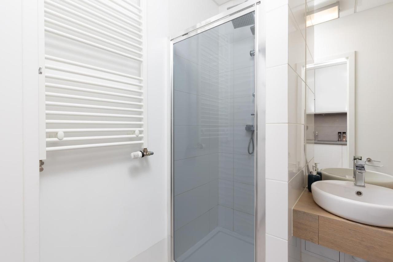 Apartments Varsovia Kasprzaka By Noclegi Renters Ngoại thất bức ảnh